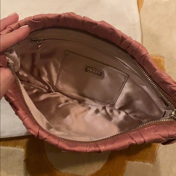 Pink Prada pleated clutch - Picture 4 of 4